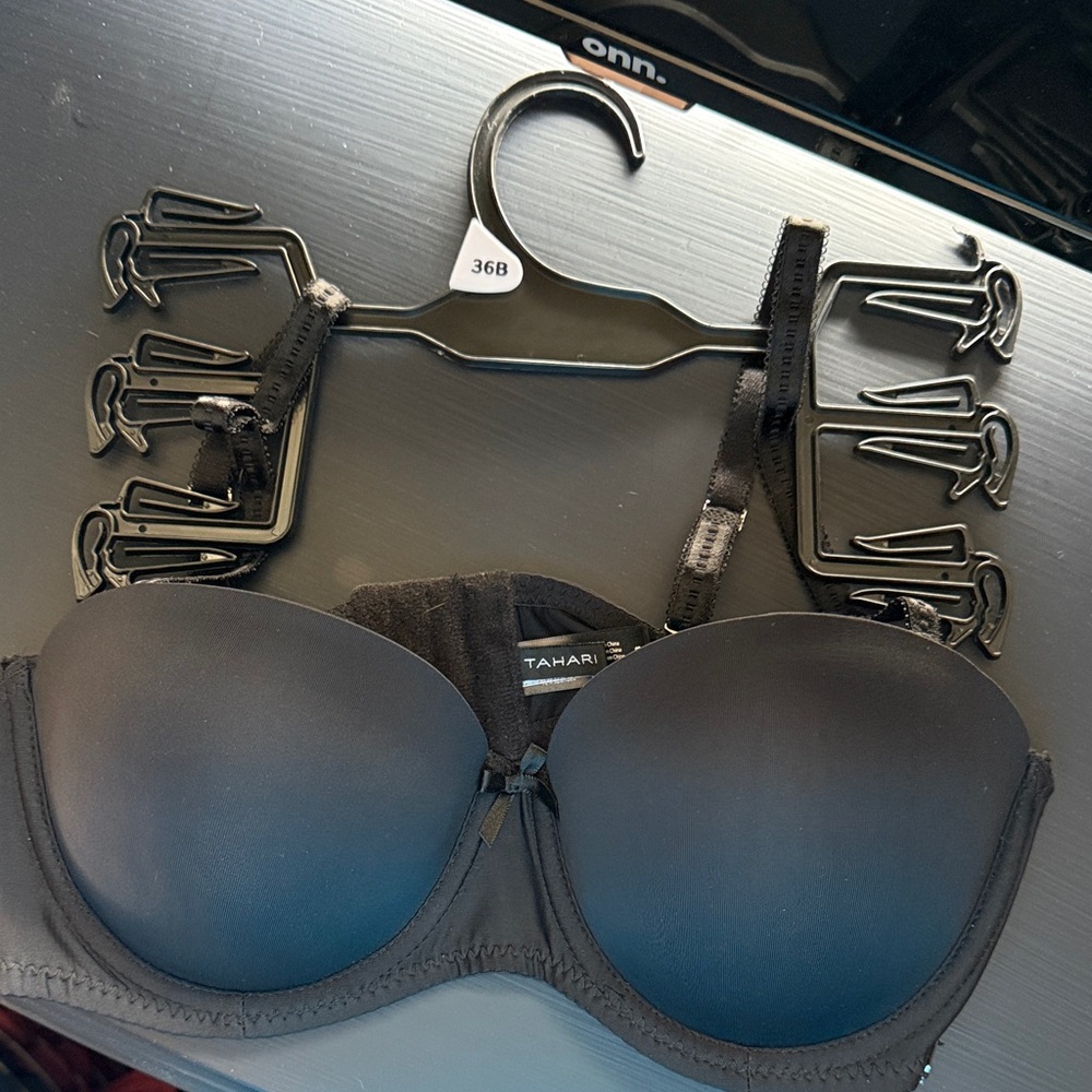 Tahari Elegant Black Women's Bra